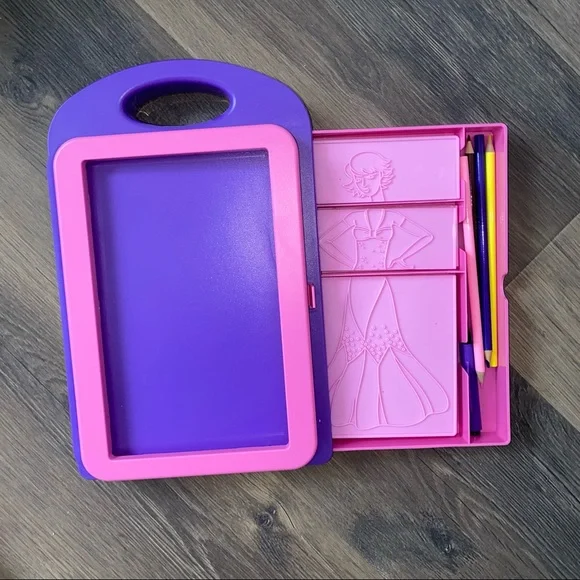 ⭐️4 for $12 Sale⭐️ Melissa & Doug Fashion Plate Designer Toy - Picture 2 of 2